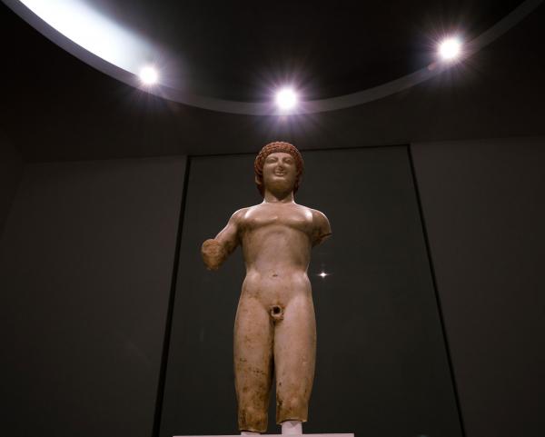 Statua di Kouros